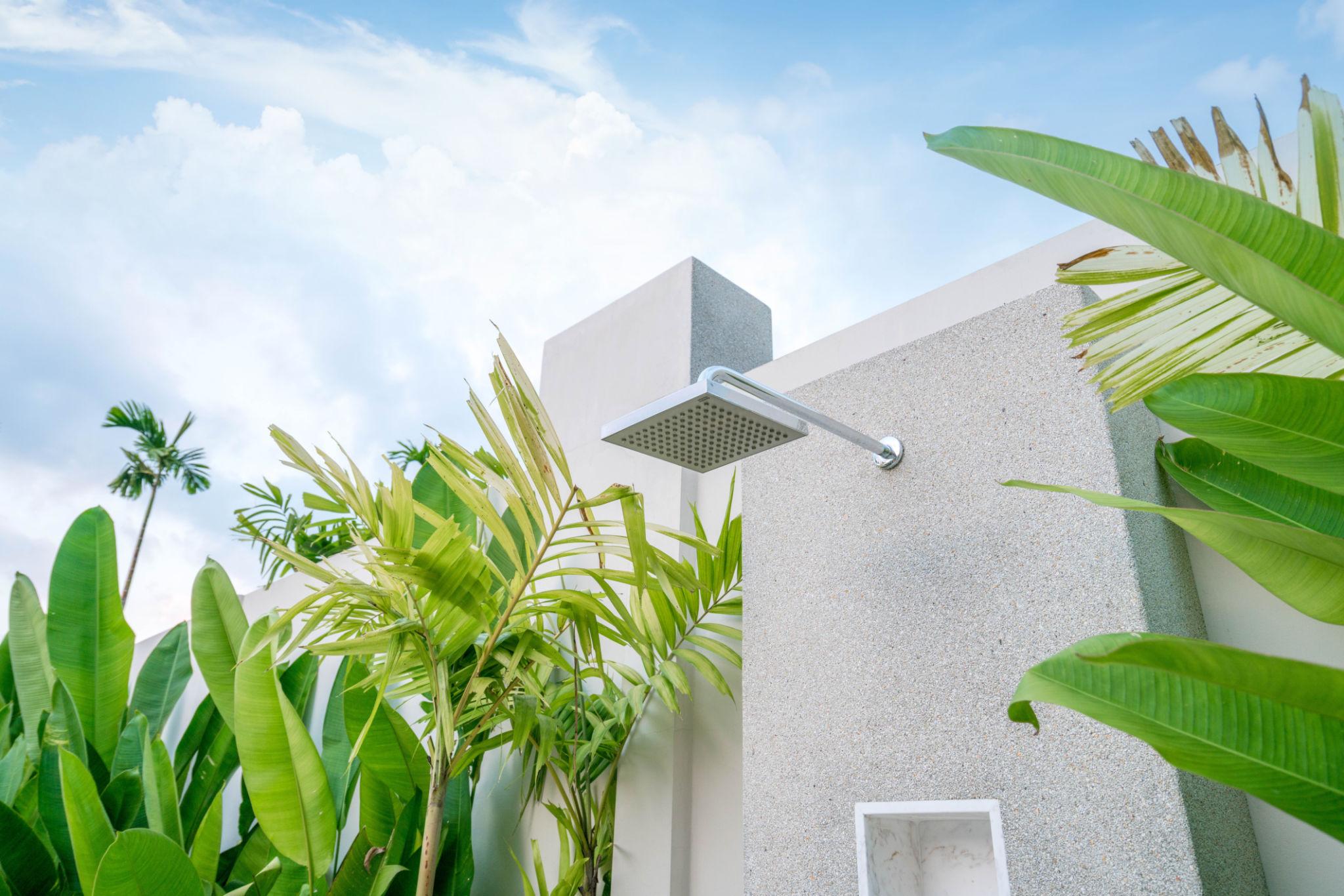 Maintaining An Outdoor Shower and Spa